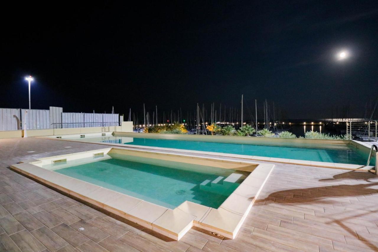H11 Luxury 9A - Porto - Piscina - Jacuzzi Διαμέρισμα Santo Stefano al Mare Εξωτερικό φωτογραφία